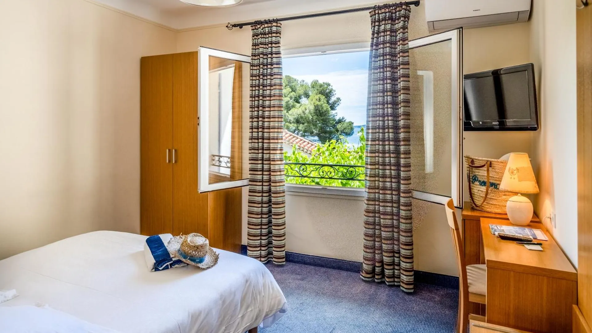 Logis Hotel Le Provencal Les Issambres