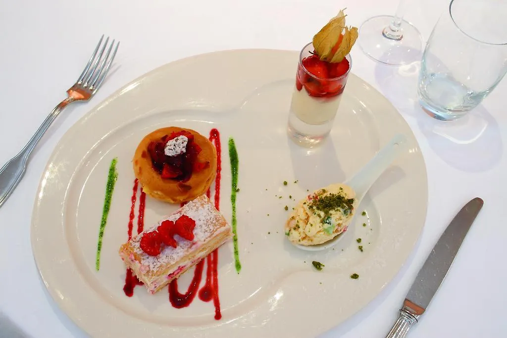 Logis Hotel Le Provencal Les Issambres 3*,
